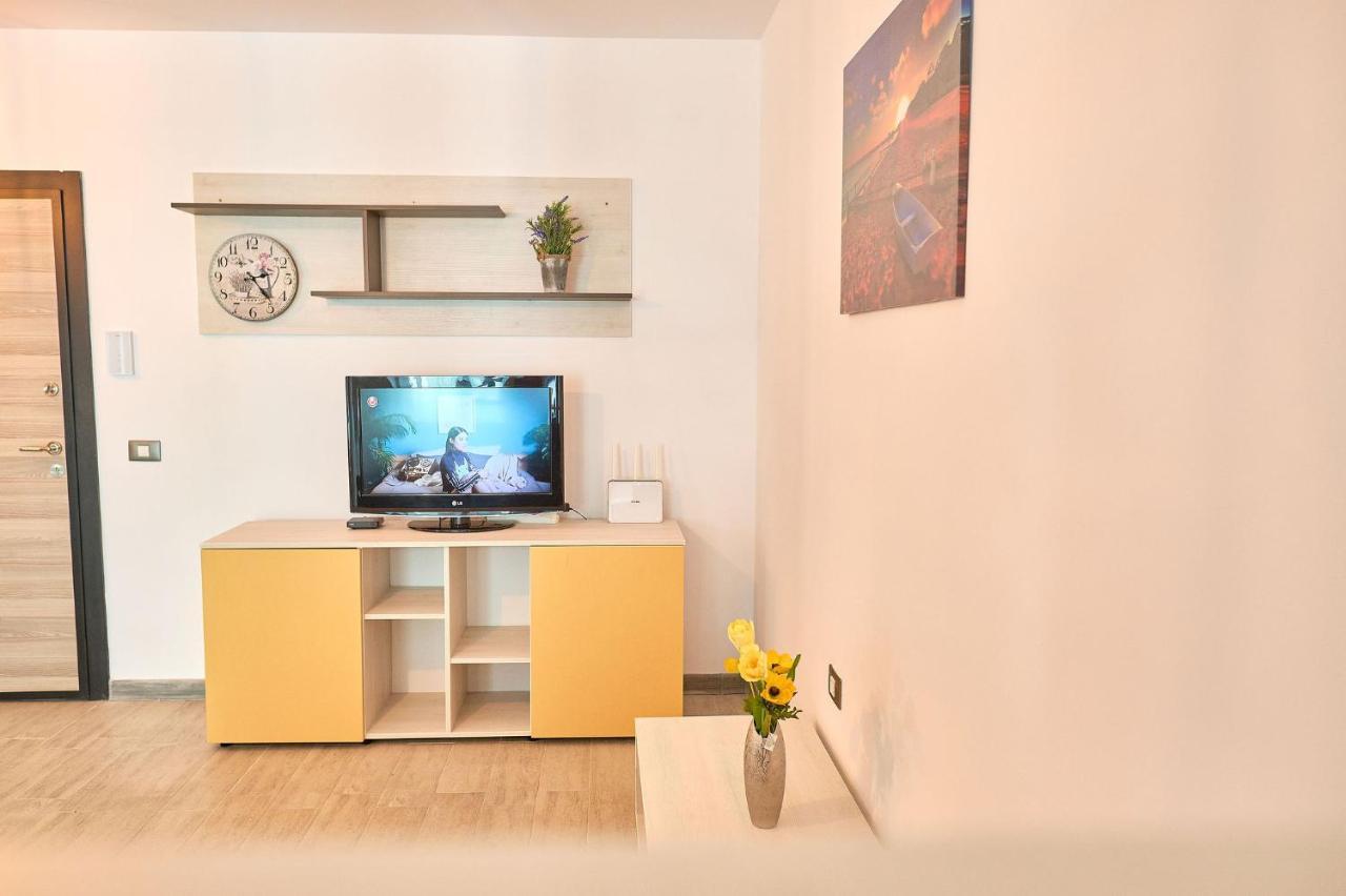 מאמאיה Orange Summer Apartment Spa Pools Beach Resort מראה חיצוני תמונה